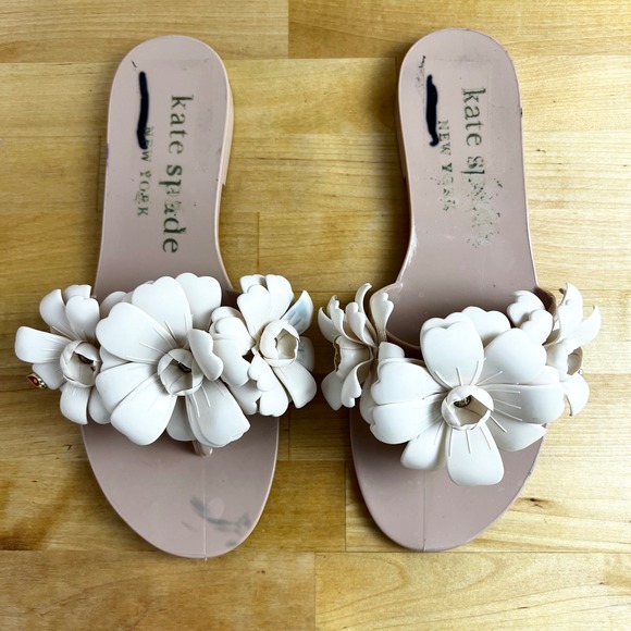 Kate Spade New York Jaylee 3D Floral Thong Sandals Slides Size 6 / 38 FLAWS - Picture 1 of 11